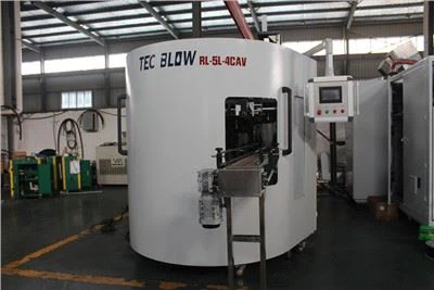 Полностью автоматическая выдувная машина с 4 полостями